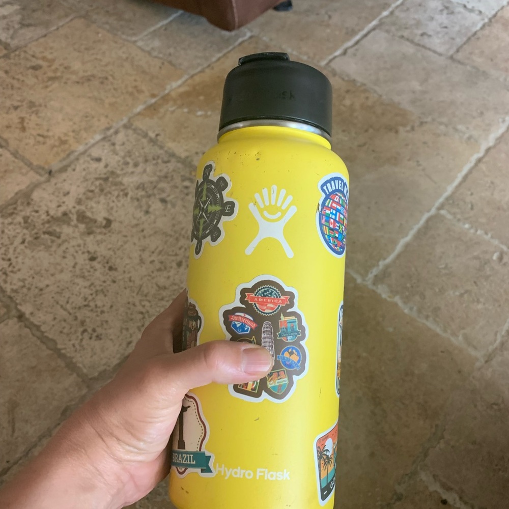 Yellow Hydro Flask 32 Oz